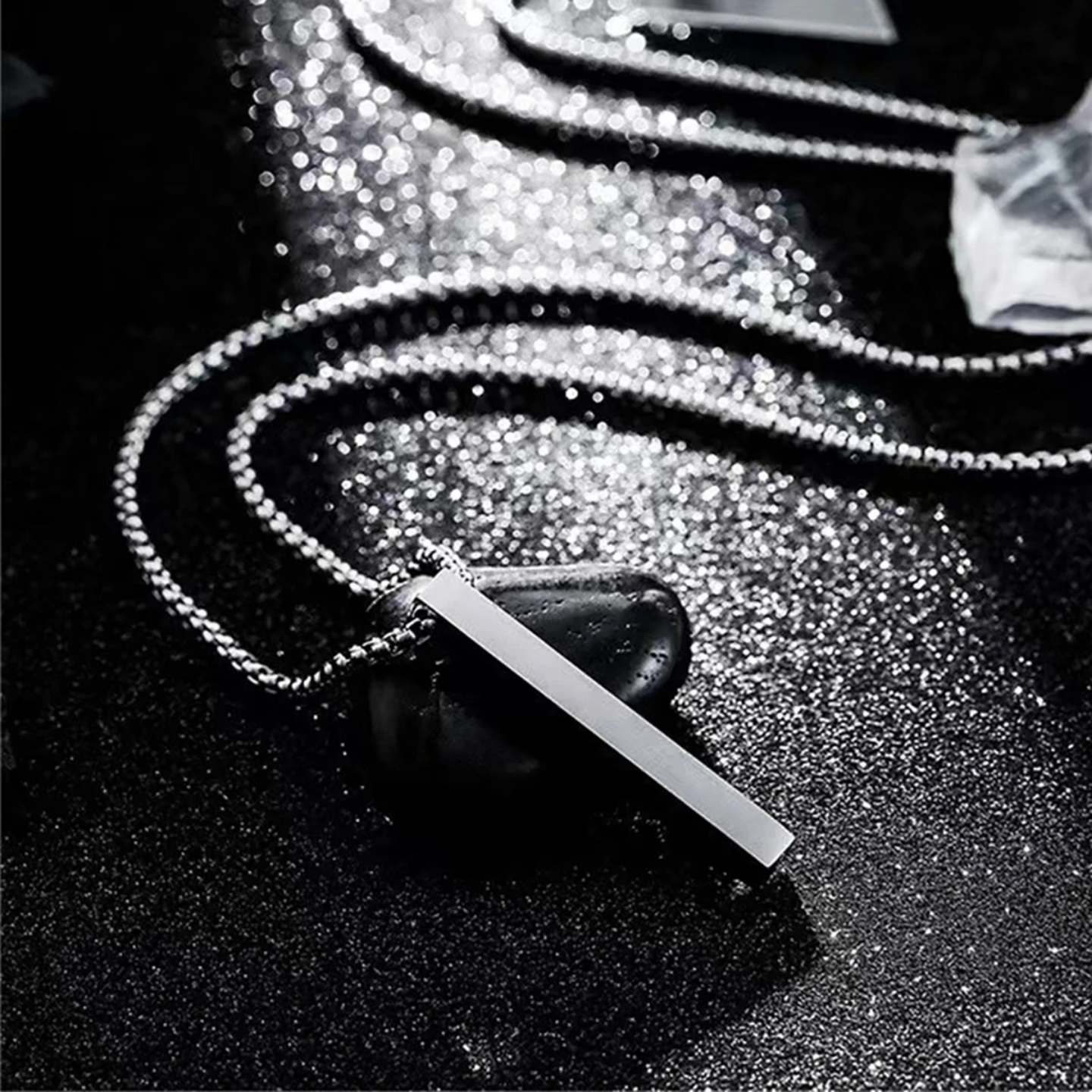 Collier pendentif pour homme